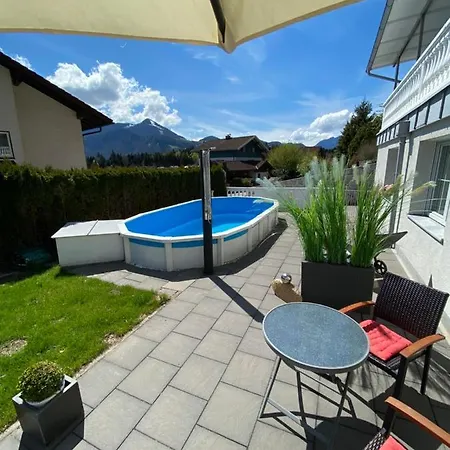 Modernes Alpenapartment mit Sauna Wintergarten und Pool Salzburg Exterior foto